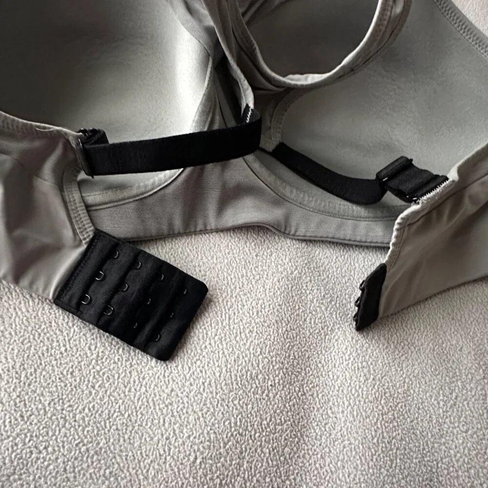 Nike Sports Bra Womens Medium Alpha Sport Wireless Support Racer Back Dri Fit - Picture 2 of 7